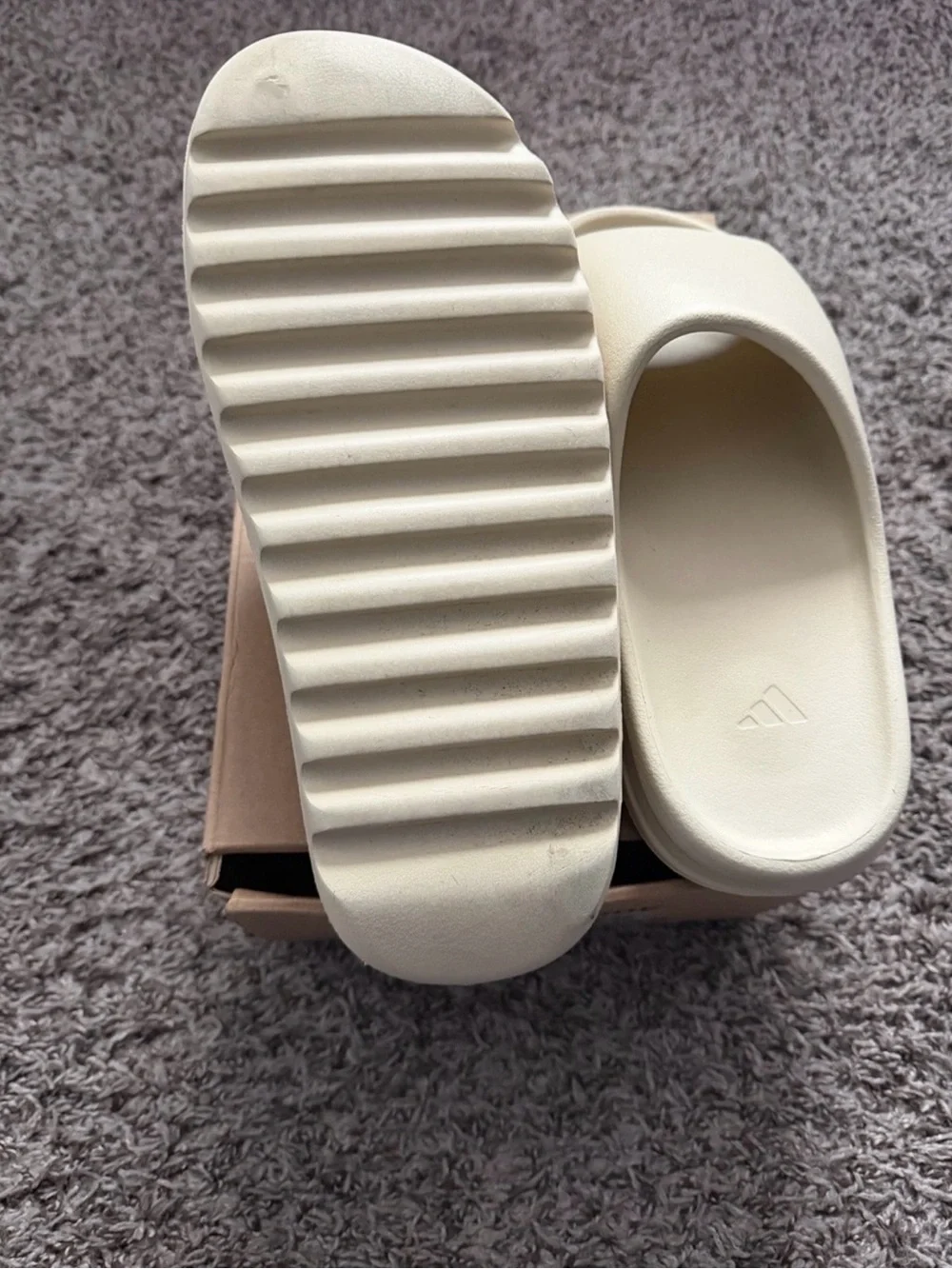 Yeezy minimal slip